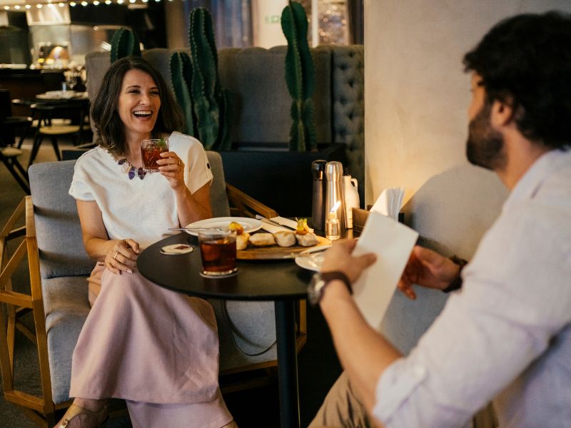 hotel restaurant guests